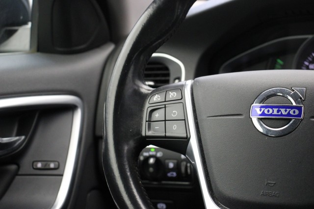 VOLVO V60 2.0 D4 Momentum - , Autobedrijf Zieleman, Nieuwleusen