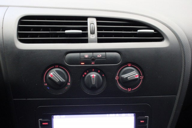 SEAT LEON 1.4, Autobedrijf Zieleman, Nieuwleusen