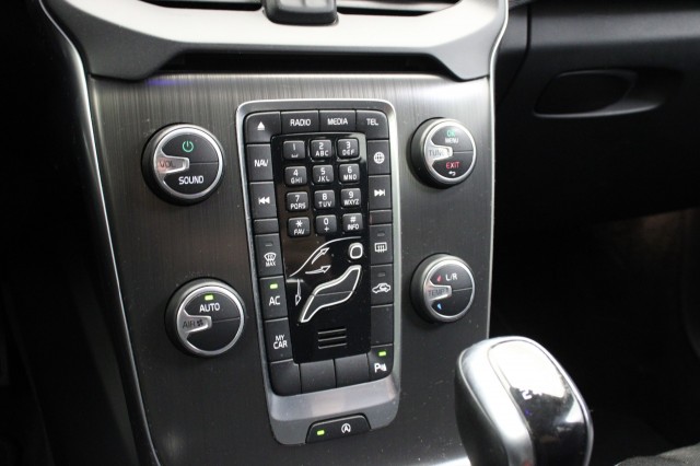 VOLVO V40 2.0 D2 Summum Business - , Autobedrijf Zieleman, Nieuwleusen