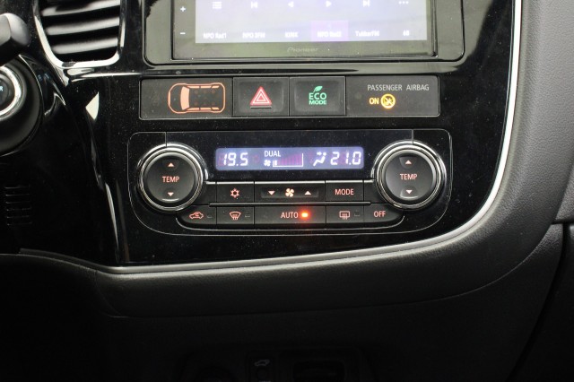 MITSUBISHI OUTLANDER 2.0 PHEV Intense + - , Autobedrijf Zieleman, Nieuwleusen