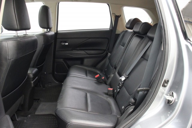 MITSUBISHI OUTLANDER 2.0 PHEV Intense + - , Autobedrijf Zieleman, Nieuwleusen