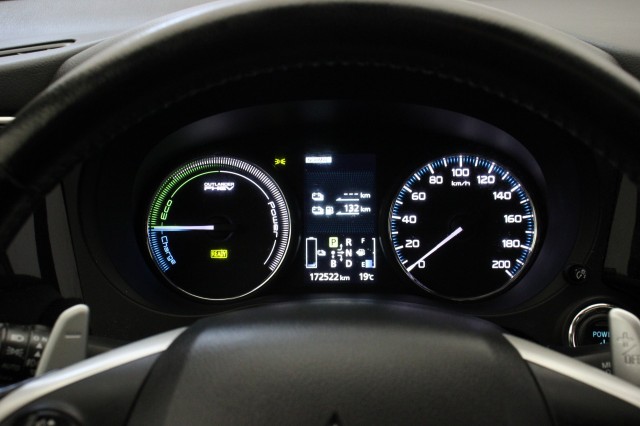 MITSUBISHI OUTLANDER 2.0 PHEV Intense + - , Autobedrijf Zieleman, Nieuwleusen