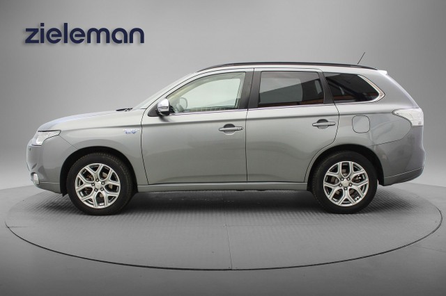 MITSUBISHI OUTLANDER 2.0 PHEV Intense + - , Autobedrijf Zieleman, Nieuwleusen