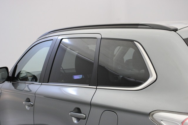 MITSUBISHI OUTLANDER 2.0 PHEV Intense + - , Autobedrijf Zieleman, Nieuwleusen