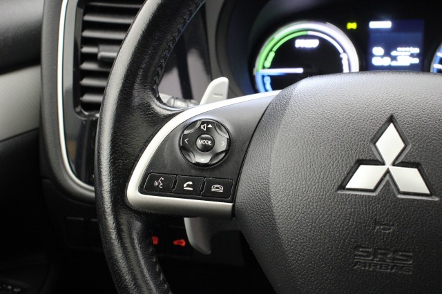 MITSUBISHI OUTLANDER 2.0 PHEV Intense + - , Autobedrijf Zieleman, Nieuwleusen