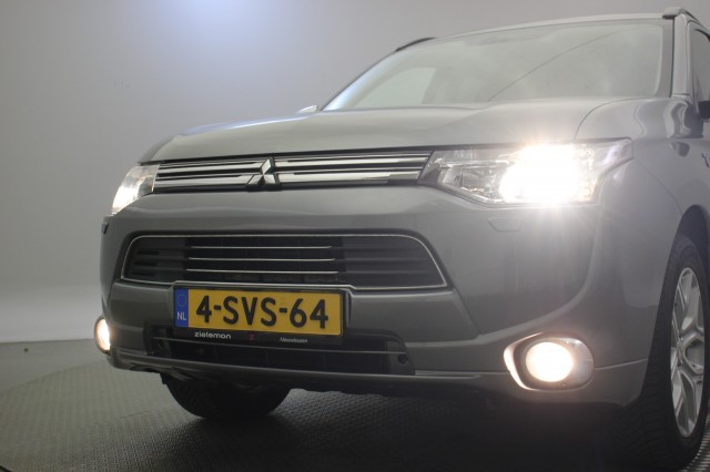 MITSUBISHI OUTLANDER 2.0 PHEV Intense + - , Autobedrijf Zieleman, Nieuwleusen