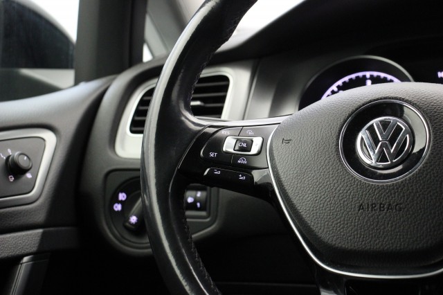 VOLKSWAGEN GOLF 1.6 TDI BlueMotion Edition 40 - , Autobedrijf Zieleman, Nieuwleusen