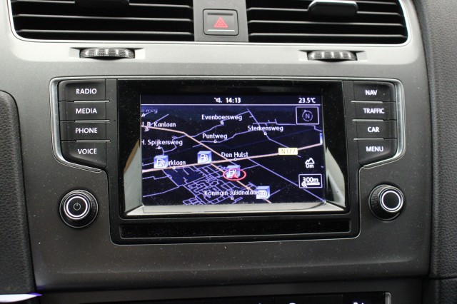 VOLKSWAGEN GOLF 1.6 TDI BlueMotion Edition 40 - , Autobedrijf Zieleman, Nieuwleusen