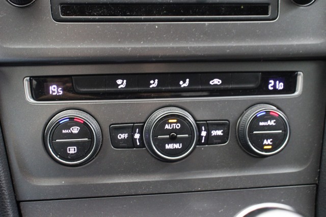 VOLKSWAGEN GOLF 1.6 TDI BlueMotion Edition 40 - , Autobedrijf Zieleman, Nieuwleusen