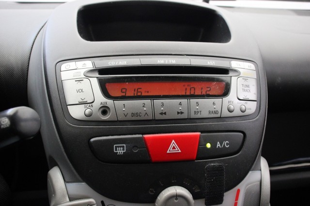PEUGEOT 107 1.0-12V XS 5 Deurs - Airco, Autobedrijf Zieleman, Nieuwleusen