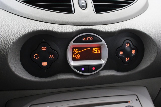 RENAULT TWINGO 1.2-16V Initiale - , Autobedrijf Zieleman, Nieuwleusen