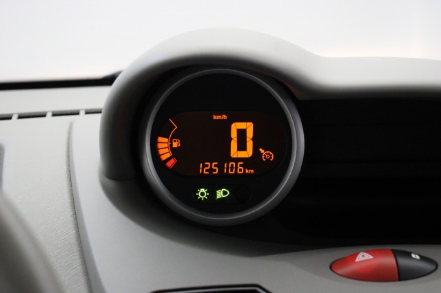 RENAULT TWINGO 1.2-16V Initiale - , Autobedrijf Zieleman, Nieuwleusen