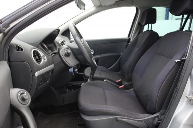 RENAULT CLIO Estate 1.6-16V Dynamique - , Autobedrijf Zieleman, Nieuwleusen