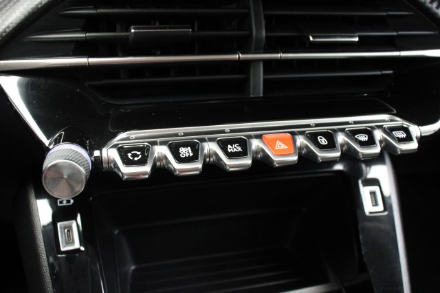 PEUGEOT 208 1.2 PureTech Active Pack Automaat - , Autobedrijf Zieleman, Nieuwleusen