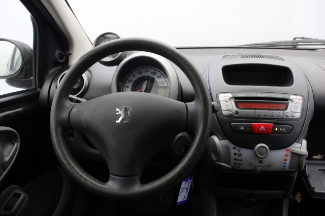 PEUGEOT 107 1.0-12V XS 5 Deurs Automaat - , Autobedrijf Zieleman, Nieuwleusen