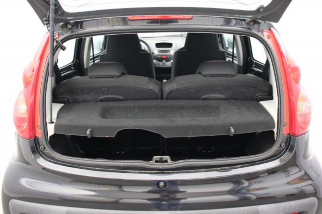 PEUGEOT 107 1.0-12V XS 5 Deurs Automaat - , Autobedrijf Zieleman, Nieuwleusen