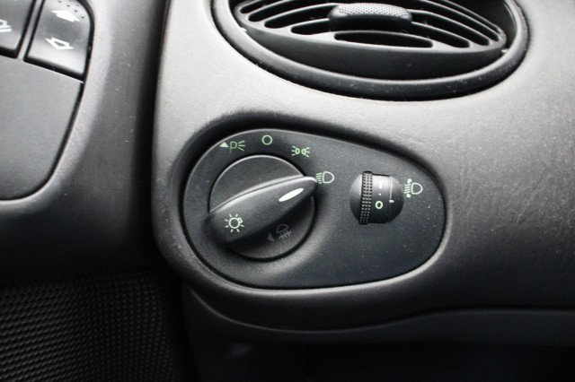 FORD FOCUS 1.6-16V Trend Automaat - , Autobedrijf Zieleman, Nieuwleusen