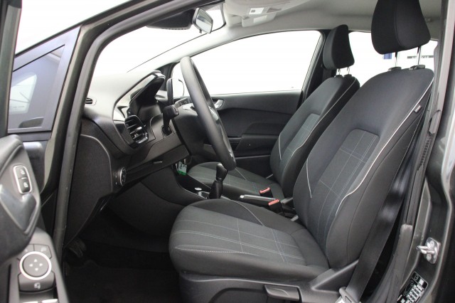 FORD FIESTA 1.1 Trend 5 Deurs - Carplay, Navi, Cruise, Lichtmetalen Velgen, Autobedrijf Zieleman, Nieuwleusen