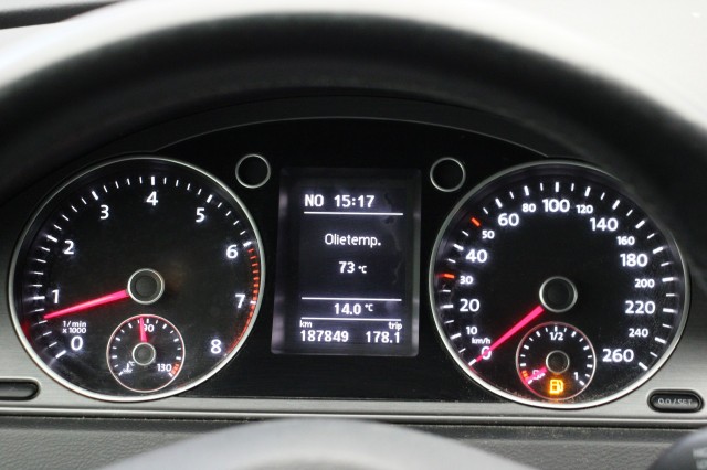 VOLKSWAGEN PASSAT 1.4 TSI Highline BlueMotion - , Autobedrijf Zieleman, Nieuwleusen