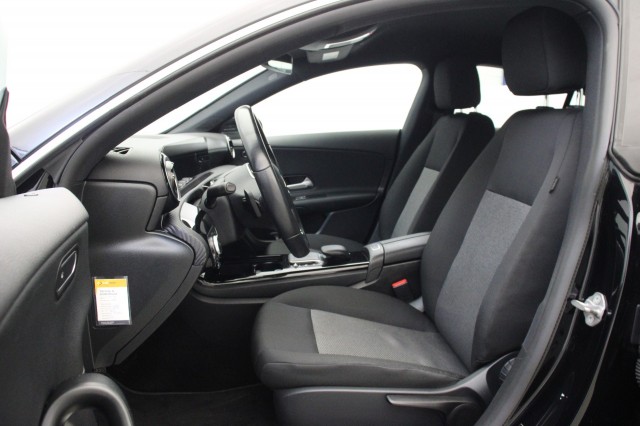 MERCEDES-BENZ CLA-KLASSE 180 Business Solution Automaat - , Autobedrijf Zieleman, Nieuwleusen