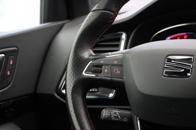 SEAT ATECA 1.5 TSI FR Business Intense Automaat - Panorama, Camera, Beats, Keyless, Stoelverw., Autobedrijf Zieleman, Nieuwleuse