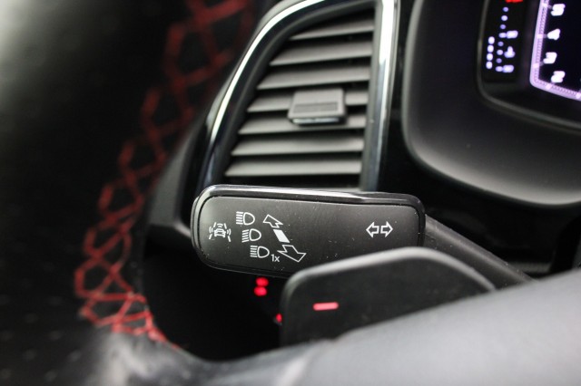 SEAT ATECA 1.5 TSI FR Business Intense Automaat - Panorama, Camera, Beats, Keyless, Stoelverw., Autobedrijf Zieleman, Nieuwleuse