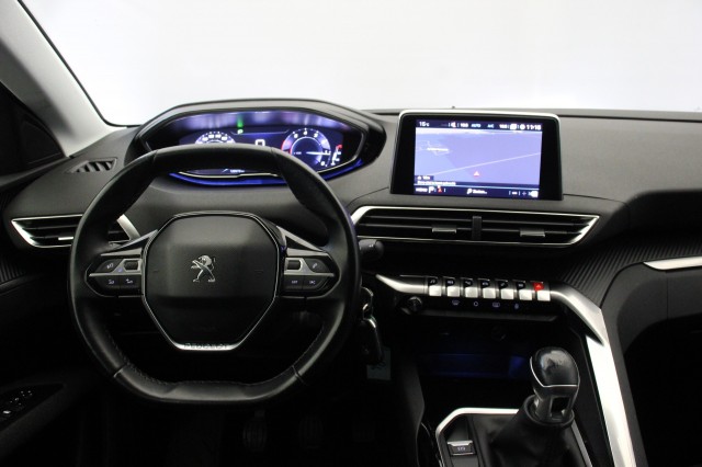 PEUGEOT 5008 1.2 PureTech Advanced Grip Control Allure 7 Persoons - Carplay, Autobedrijf Zieleman, Nieuwleusen