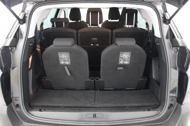 PEUGEOT 5008 1.2 PureTech Advanced Grip Control Allure 7 Persoons - Carplay, Autobedrijf Zieleman, Nieuwleusen