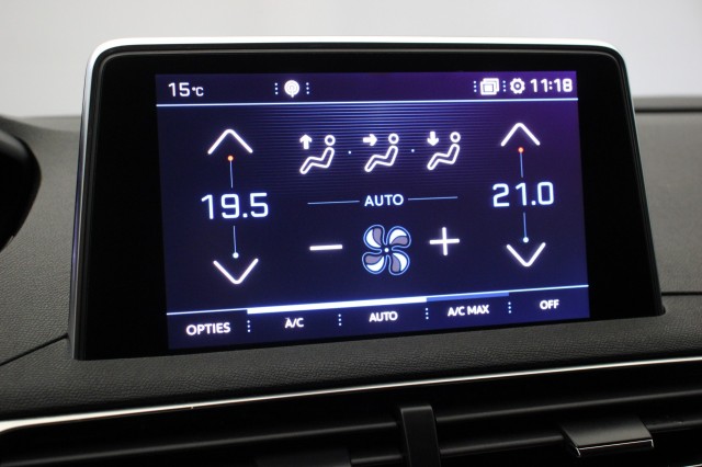 PEUGEOT 5008 1.2 PureTech Advanced Grip Control Allure 7 Persoons - Carplay, Autobedrijf Zieleman, Nieuwleusen