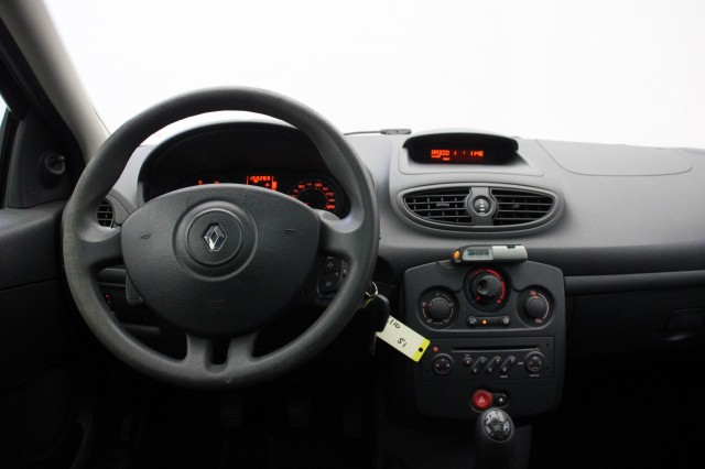 RENAULT CLIO 1.4-16V Business Line - , Autobedrijf Zieleman, Nieuwleusen