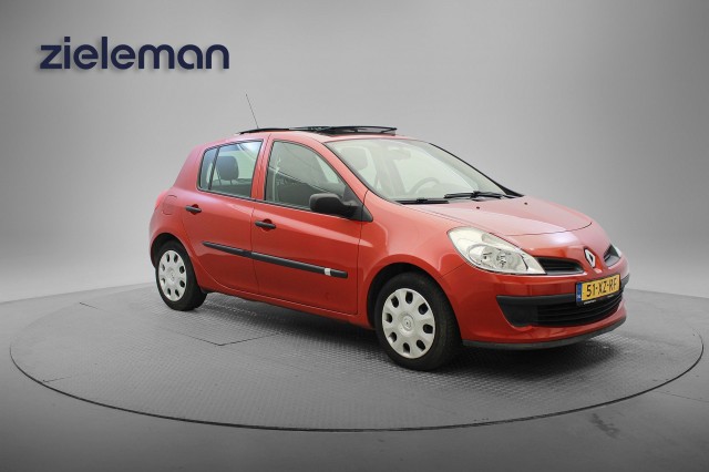 Renault Clio - 1.4 16V Business Line - Panorama, Airco, Trekhaak