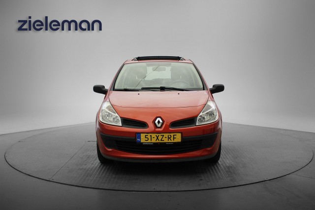 RENAULT CLIO 1.4-16V Business Line - , Autobedrijf Zieleman, Nieuwleusen