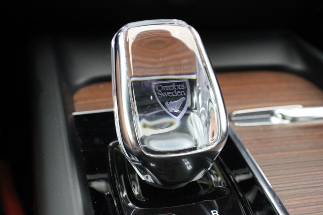 VOLVO V60 2.0 B3 R-Design Automaat - , Autobedrijf Zieleman, Nieuwleusen