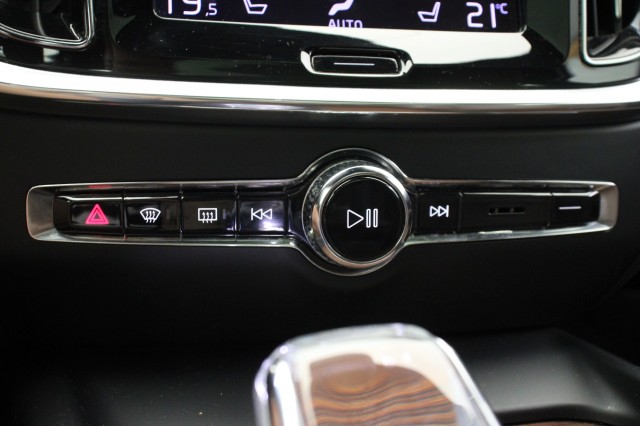 VOLVO V60 2.0 B3 R-Design Automaat - , Autobedrijf Zieleman, Nieuwleusen