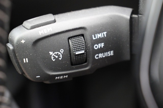 PEUGEOT 5008 1.2 PureTech Active Pack - , Autobedrijf Zieleman, Nieuwleusen