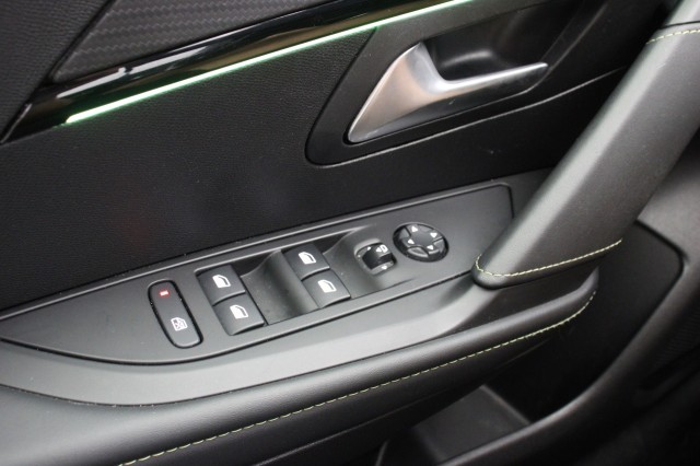 PEUGEOT 208 1.2 PureTech GT-Line - , Autobedrijf Zieleman, Nieuwleusen