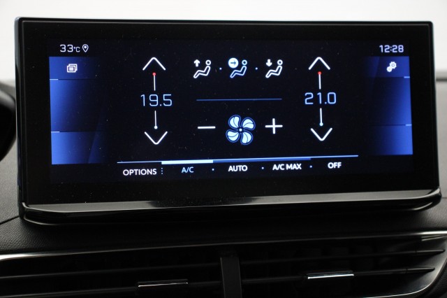 PEUGEOT 3008 1.2 PureTech Premium Automaat - , Autobedrijf Zieleman, Nieuwleusen