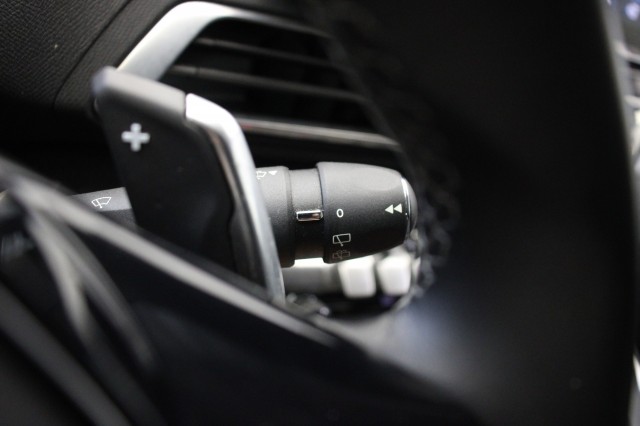 PEUGEOT 3008 1.2 PureTech Premium Automaat - , Autobedrijf Zieleman, Nieuwleusen