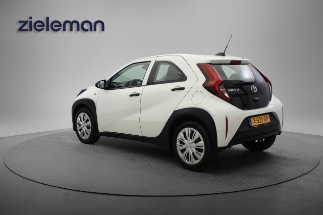 TOYOTA AYGO X 1.0 VVT-i MT - Carplay, Cruise, Airco, Autobedrijf Zieleman, Nieuwleusen