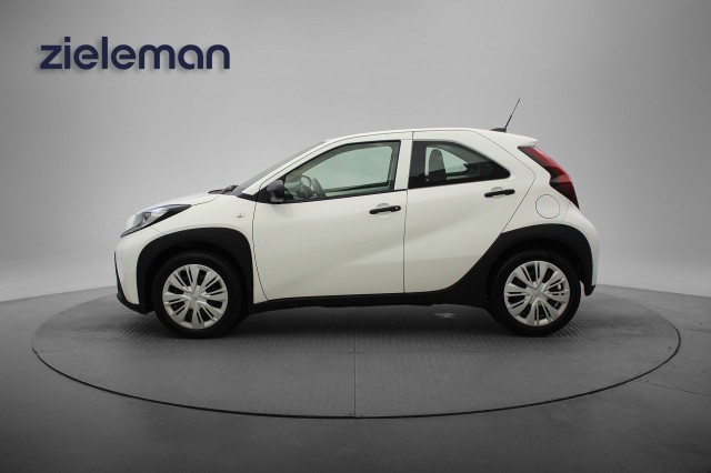TOYOTA AYGO X 1.0 VVT-i MT - Carplay, Cruise, Airco, Autobedrijf Zieleman, Nieuwleusen