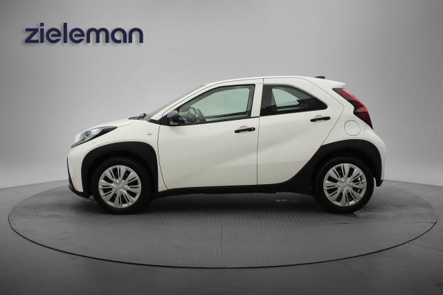 TOYOTA AYGO X 1.0 VVT-i MT - Carplay, Cruise, Airco, Autobedrijf Zieleman, Nieuwleusen