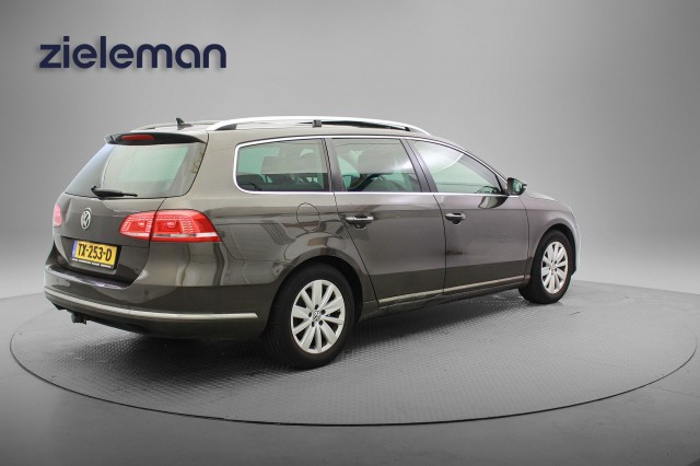 VOLKSWAGEN PASSAT Variant 1.6 TDI R-line BlueMotion - , Autobedrijf Zieleman, Nieuwleusen