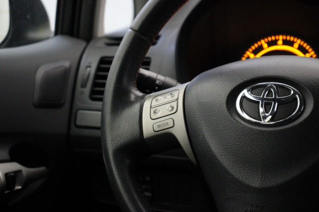 TOYOTA AURIS 1.6-16V Sol - , Autobedrijf Zieleman, Nieuwleusen