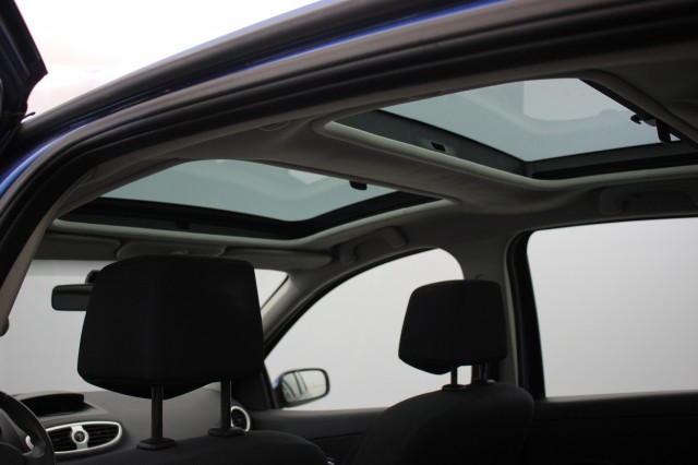 RENAULT CLIO 1.4-16V Dynamique Luxe - , Autobedrijf Zieleman, Nieuwleusen