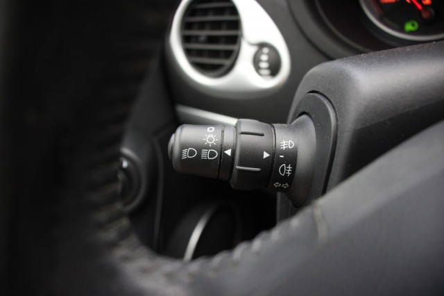 RENAULT CLIO 1.4-16V Dynamique Luxe - , Autobedrijf Zieleman, Nieuwleusen