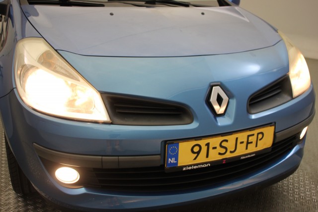 RENAULT CLIO 1.4-16V Dynamique Luxe - , Autobedrijf Zieleman, Nieuwleusen