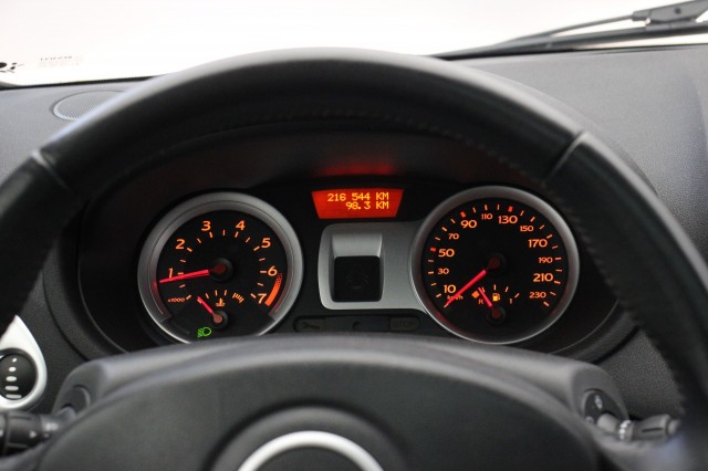 RENAULT CLIO 1.4-16V Dynamique Luxe - , Autobedrijf Zieleman, Nieuwleusen
