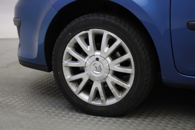 RENAULT CLIO 1.4-16V Dynamique Luxe - , Autobedrijf Zieleman, Nieuwleusen