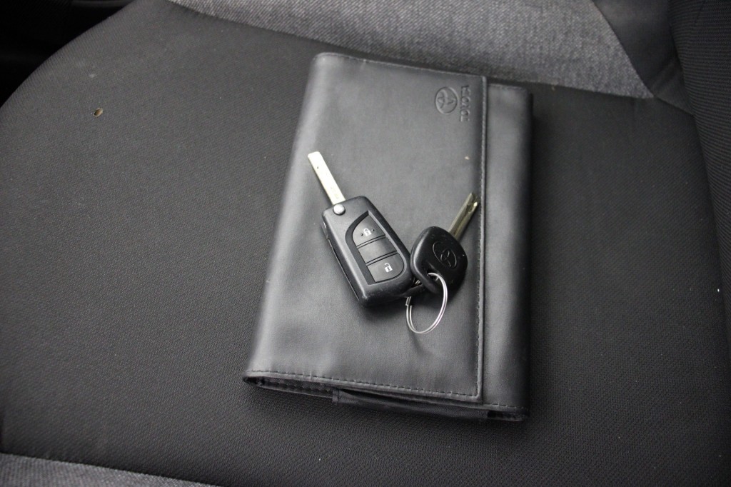 TOYOTA, AYGO X