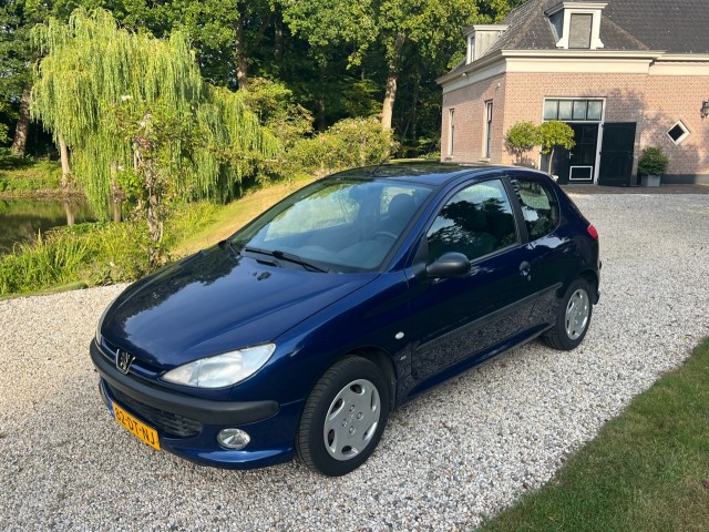 PEUGEOT 206 1.4 XS 3drs NL auto LAGE KM-STAND , Autobedrijf Jan de Croon b.v., TWELLO